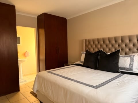 3 Bedroom Property for Sale in Waterval East North West